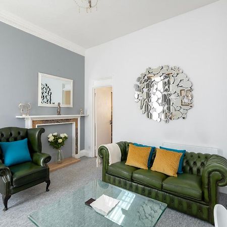 Super City Centre Apartment - Two Bedrooms, Perfect Location Бат Екстер'єр фото