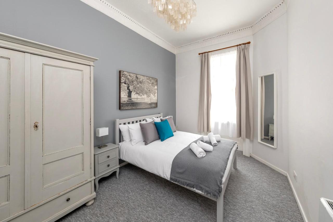 Super City Centre Apartment - Two Bedrooms, Perfect Location Бат Екстер'єр фото
